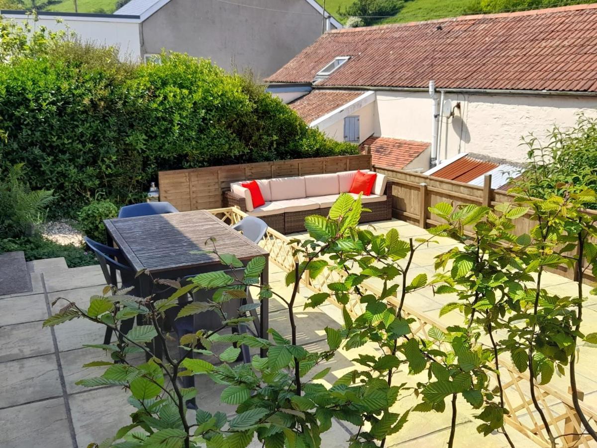 High Tide - 2 Bed Sunny Holiday Home Near Beach With Garden And Parking Ком-Мартин Экстерьер фото
